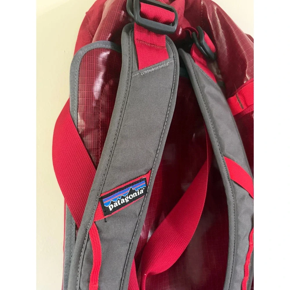 Patagonia Black Hole Duffel 60L Red Backpack Strap Travel Bag 49341 Hiking Camp